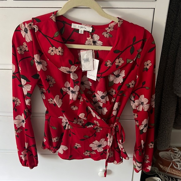 Tops - BRAND NEW blouse